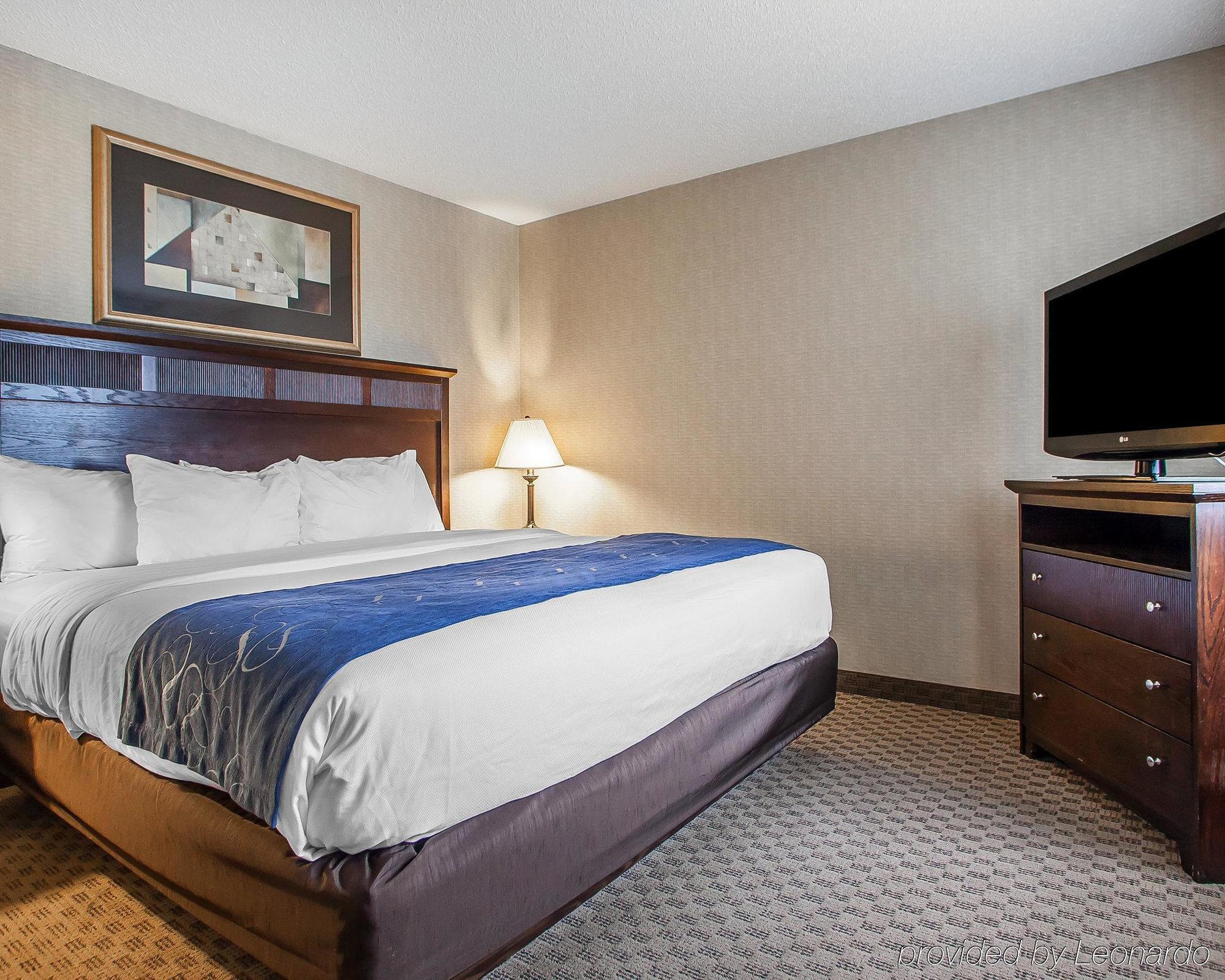 Comfort Suites Cedar Falls Εξωτερικό φωτογραφία